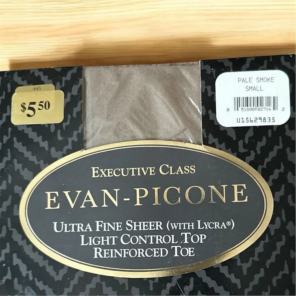 Evan-Picone Vintage 80’s Pale Smoke Ultra Fine Sheer Pantyhose Light Control Top